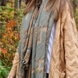 COPY - WIL Diamond Mosaic Blanket Scarf